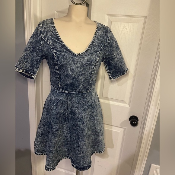 Vintage Charlotte Russe Womens Dress Jean Acid Washed Size M vintage look - Picture 1 of 8